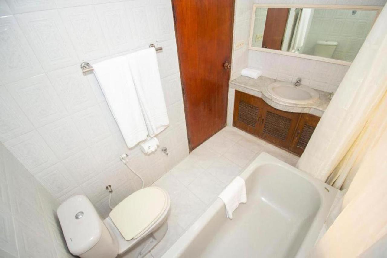 Hotel Suite Palace Dhaka Luaran gambar